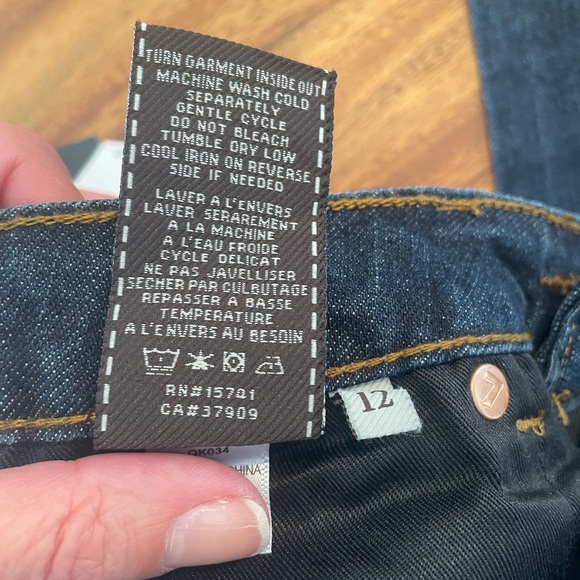 NWT SEVEN Jeans Size 12 “SLIMMY STRAIGHT LEG” DARK BLUE WASH - Picture 6 of 6